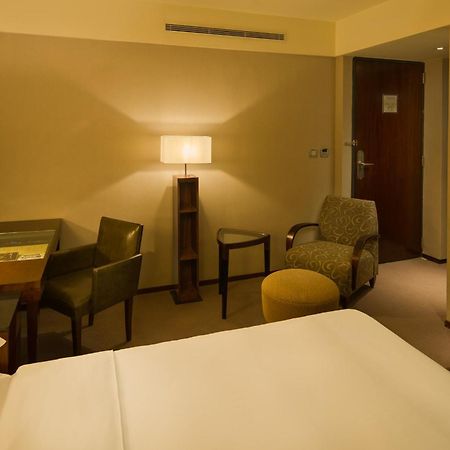 Les Suites Taipei - Da An Bagian luar foto
