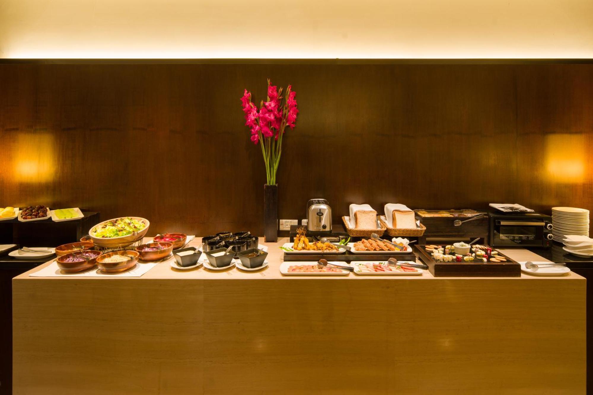 Les Suites Taipei - Da An Bagian luar foto