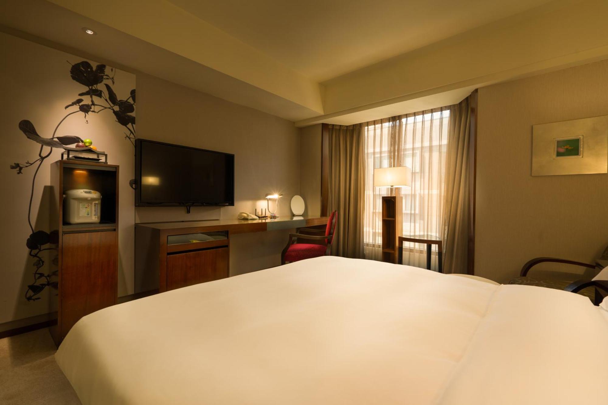 Les Suites Taipei - Da An Bagian luar foto