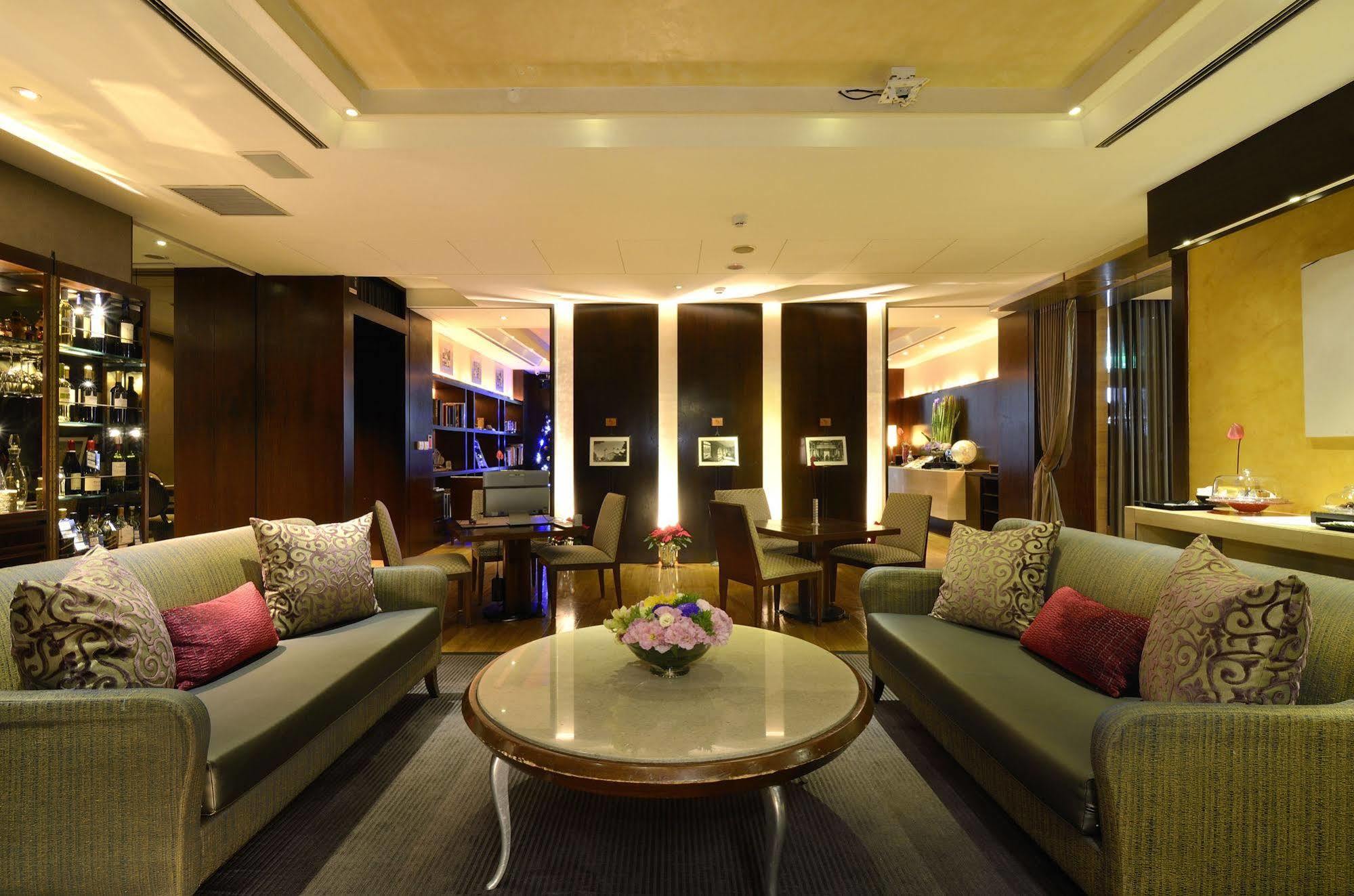 Les Suites Taipei - Da An Bagian luar foto